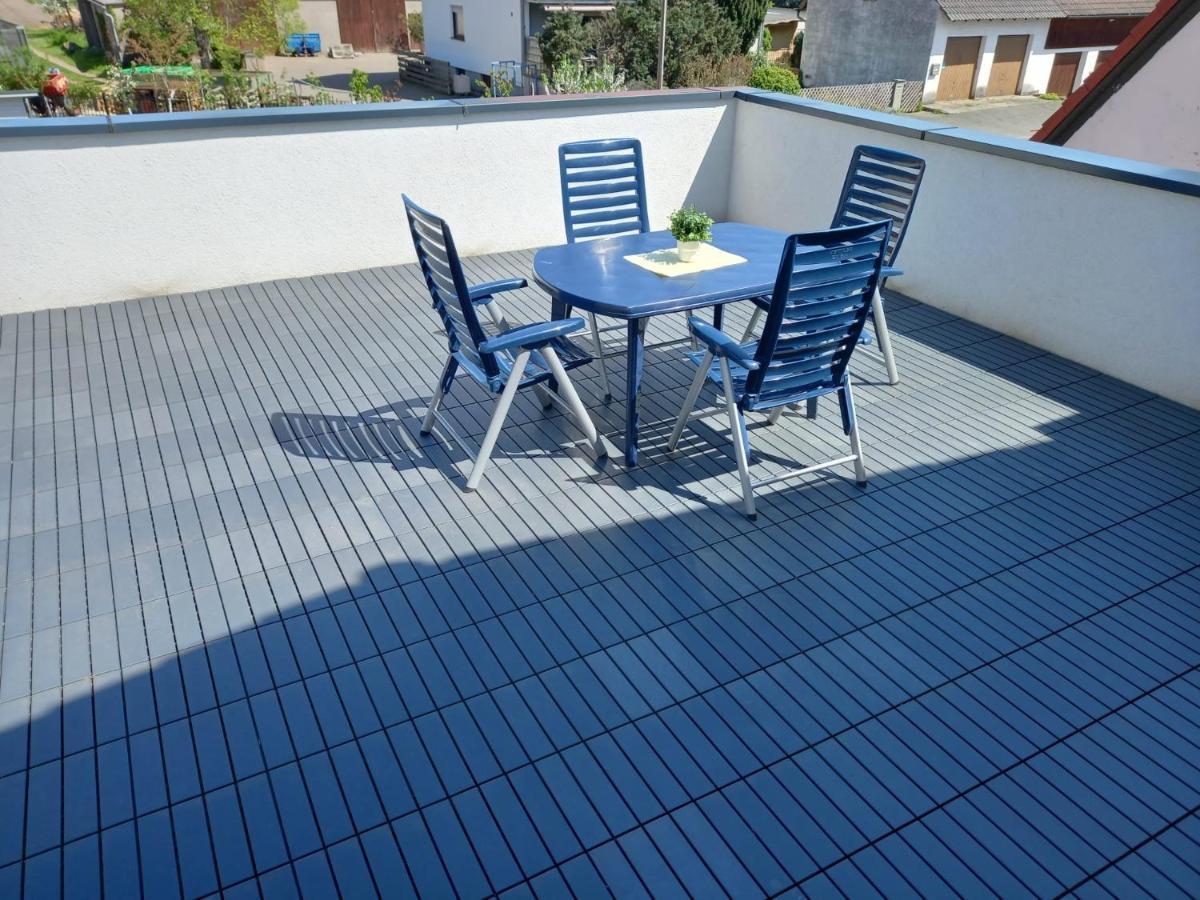 Neubau Appartement Mit Terasse, Privater Eingang,Parkplatz,Kueche Fürth Buitenkant foto