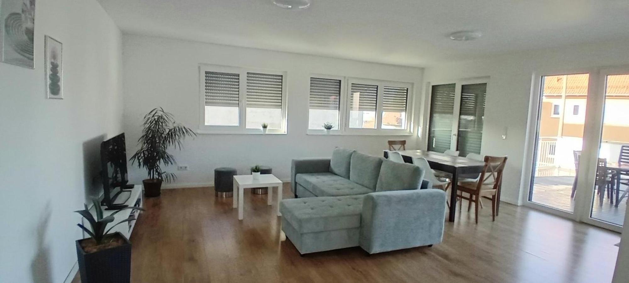 Neubau Appartement Mit Terasse, Privater Eingang,Parkplatz,Kueche Fürth Buitenkant foto